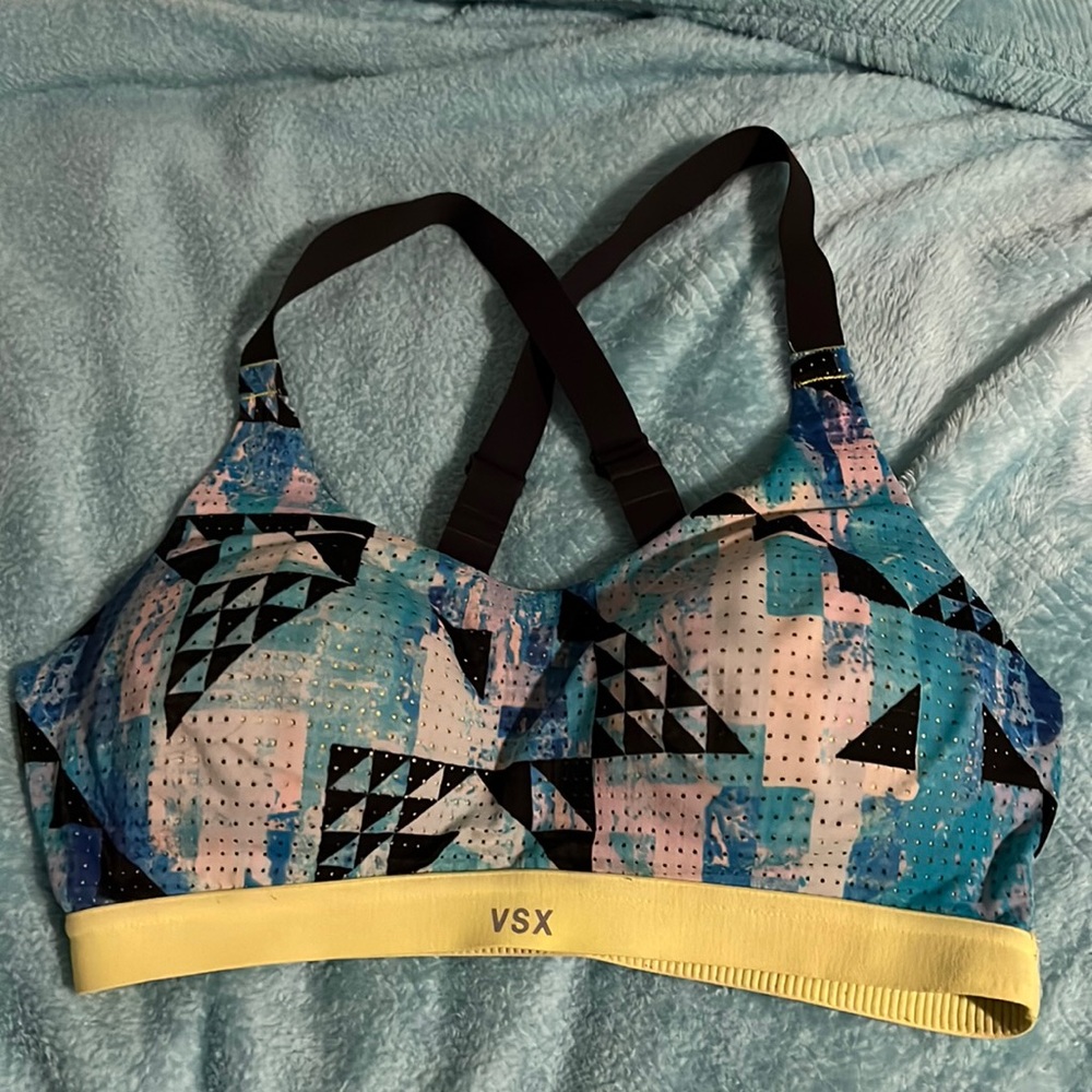 Victoria’s Secret sports bra 32D
